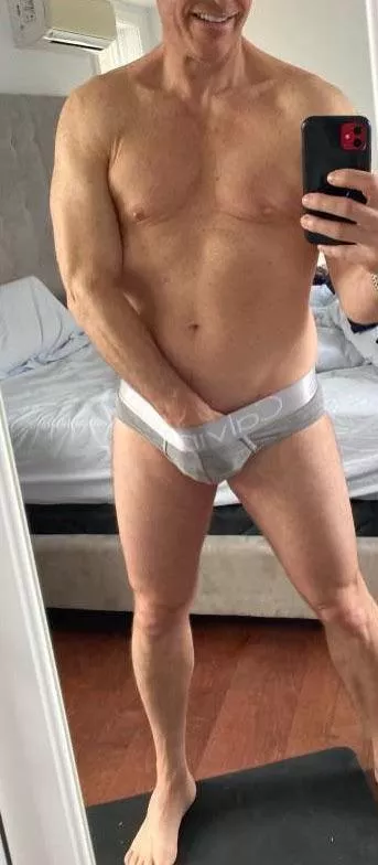 (55) Daddy. Guess what I'm holding? DMs always open. 