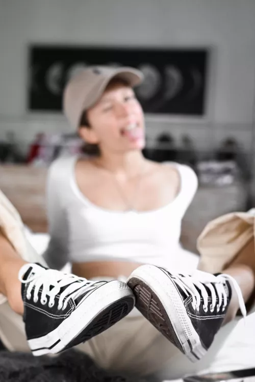 Black low converse anyone?