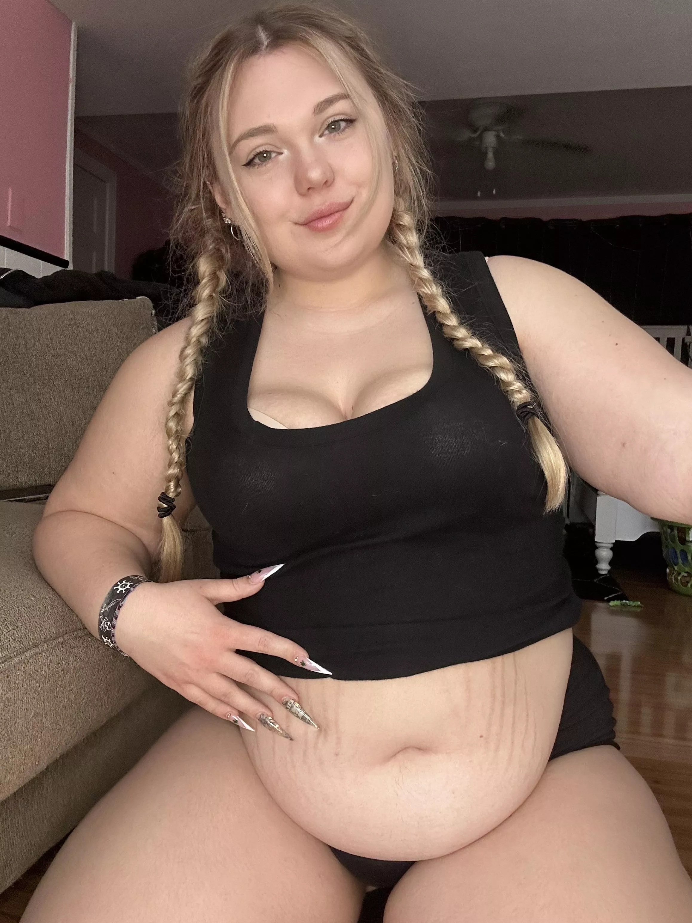 I love going on dinner dates, can you tell?