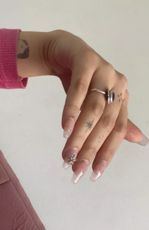 I think this set is very angelic for a hot and evil mistress like me, don't you? 😈