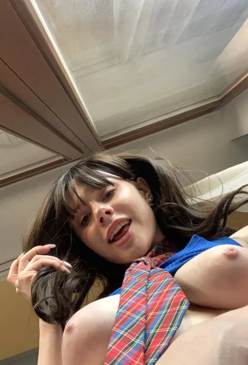 Just turned and still very new to this online nude thing... am i cute