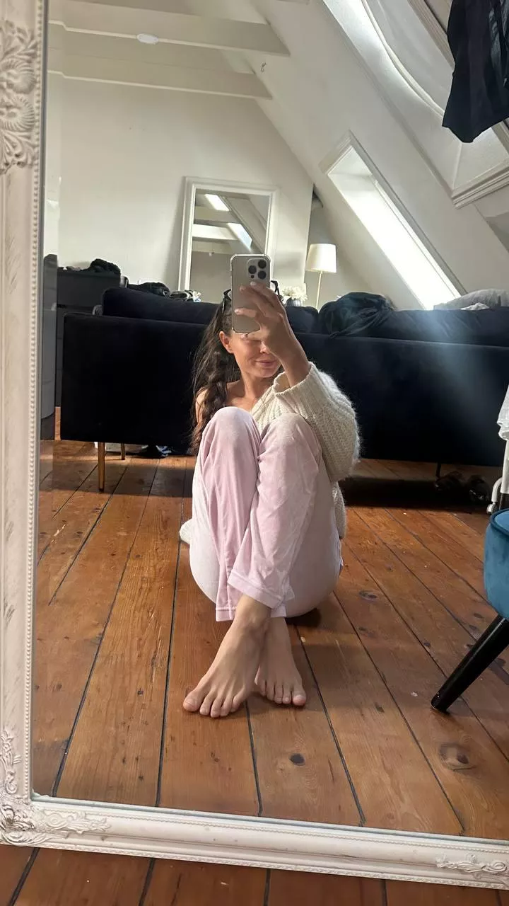 my feet can do everything my hands can do