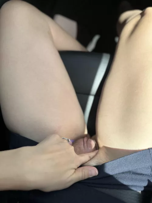 Rub her clit while you drive 😉