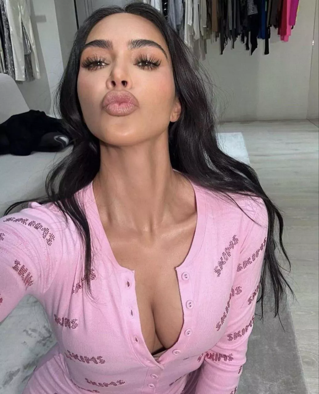 She deserves a 24*7 bj