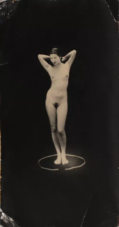 Studio nude