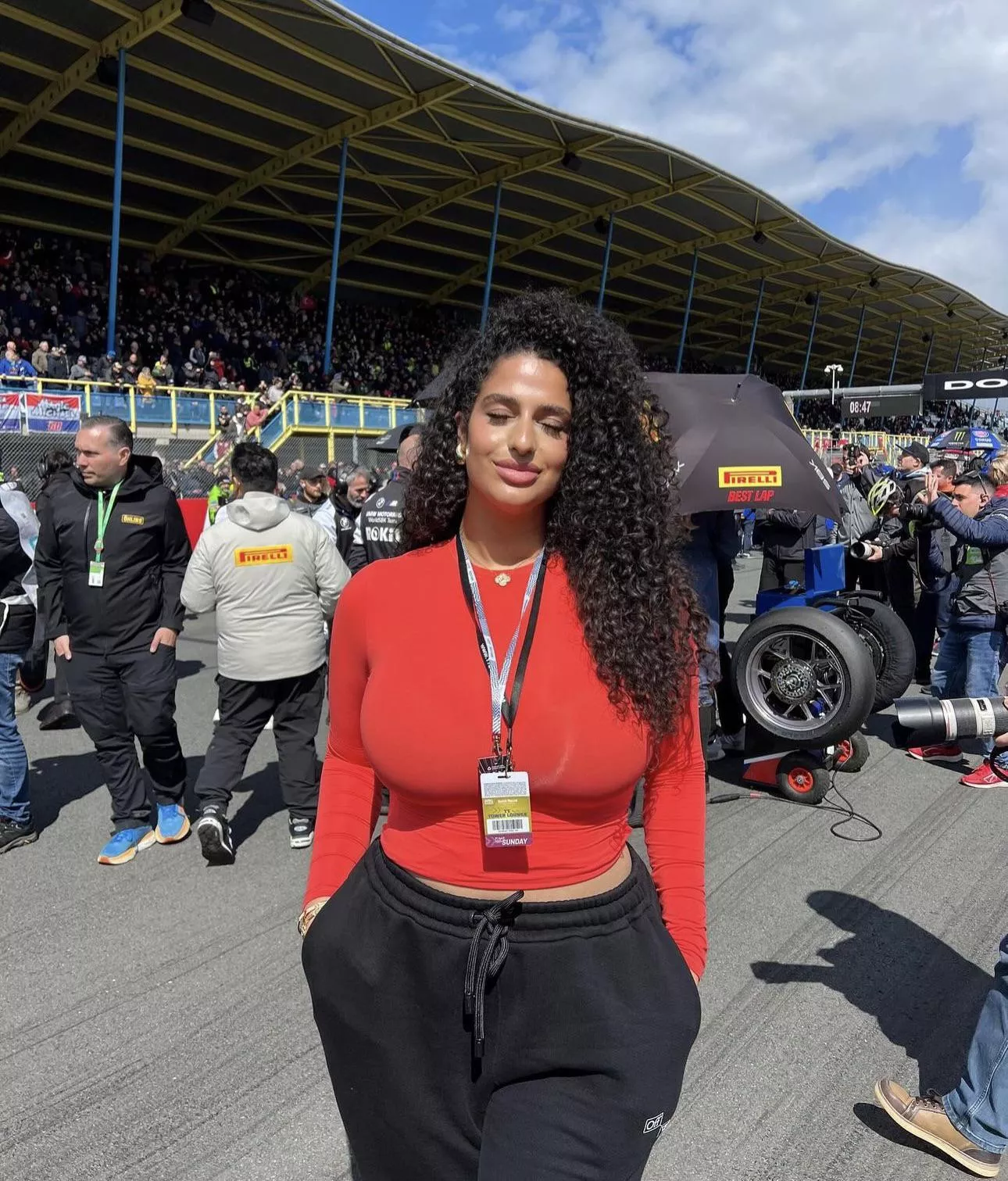 Two of my favorite things in the world: Cars and Big ti…