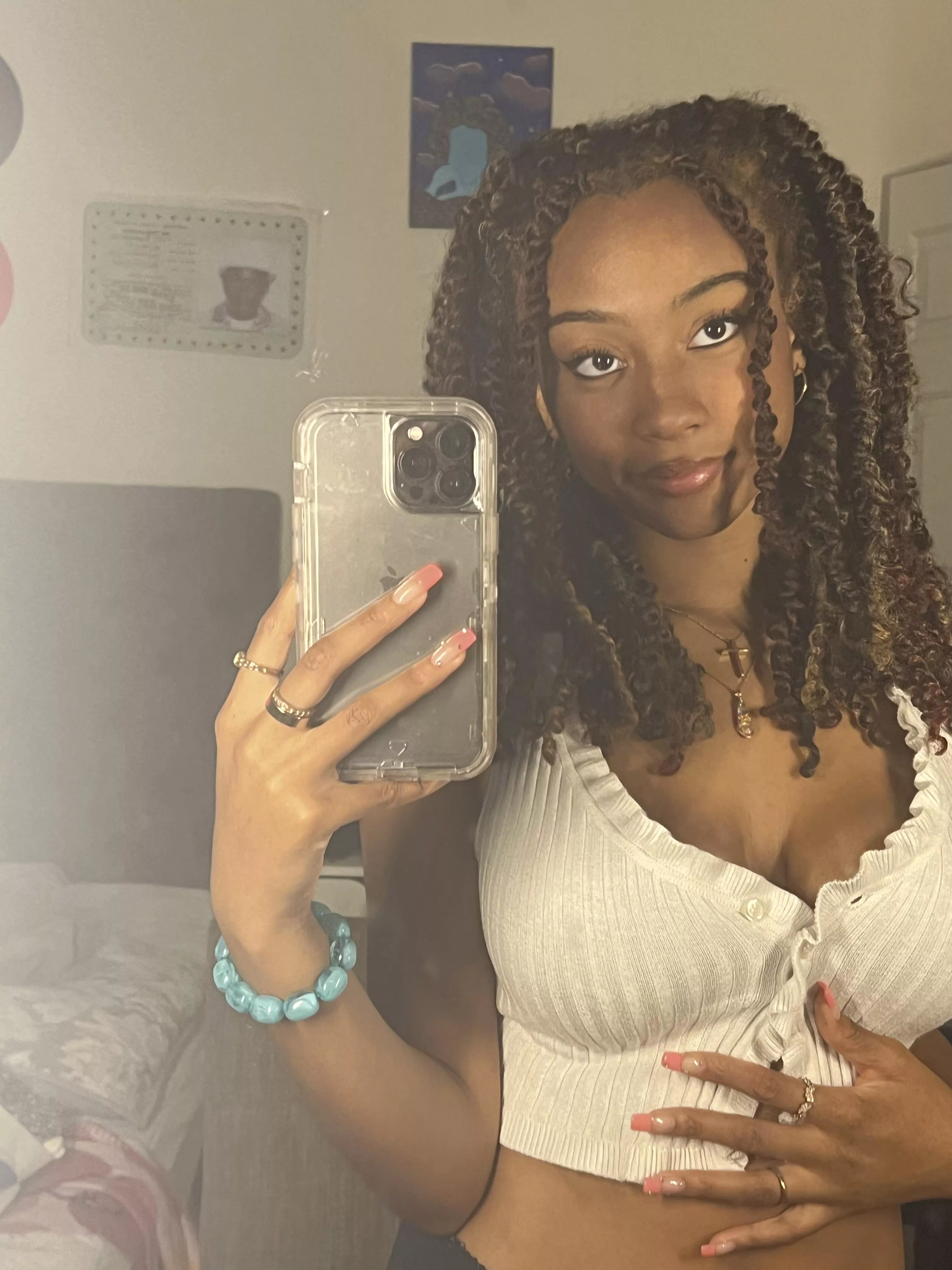 Whats the first thing you noticed about me…?