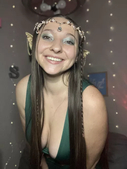 Cheeky little braid(s)are and elf’s best friend 