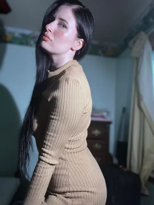 Do you like my long black hair? I'm going for a goth renaissance witch look