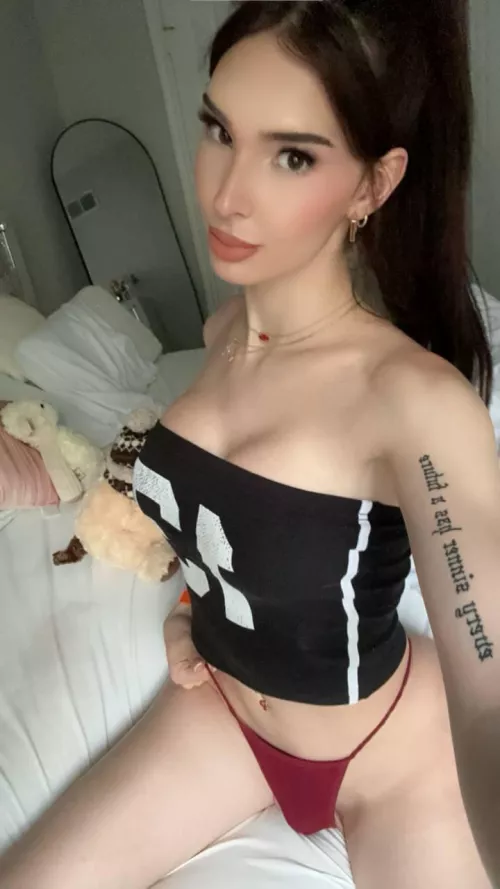 does this look appetizing to enough for you to make you wanna go down on me?🥵