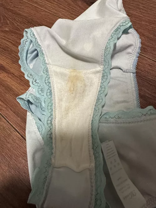 Dried up juice from yesterday 🫣