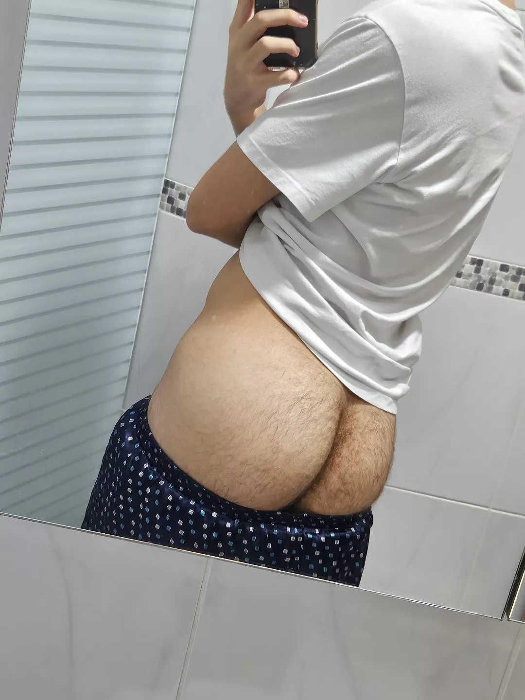 First post here(and on reddit too, lol), lmk what you think! 