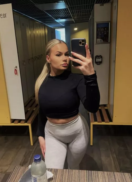 How do these leggings fit me?