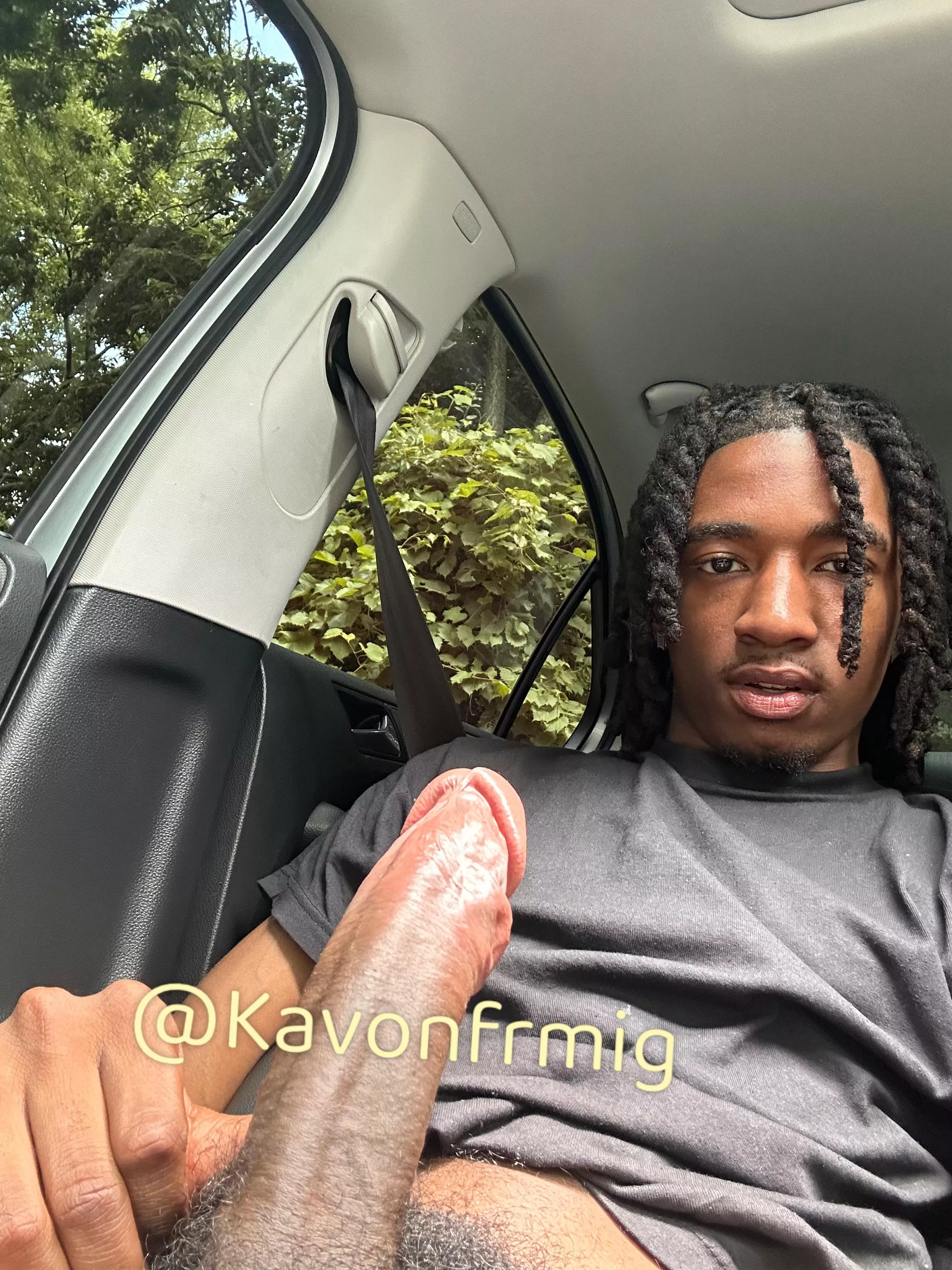 I NEVER GET NOTICED ON REDDIT💔🤦🏾‍♂️