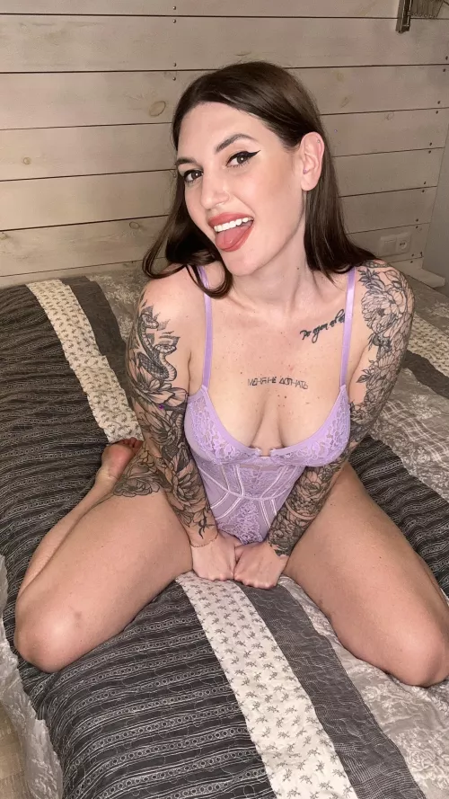 I see your gaze on my cleavage