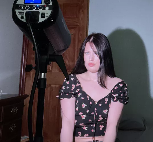 I'm a goth milf and I love listening to heartbreaker by Led Zeppelin