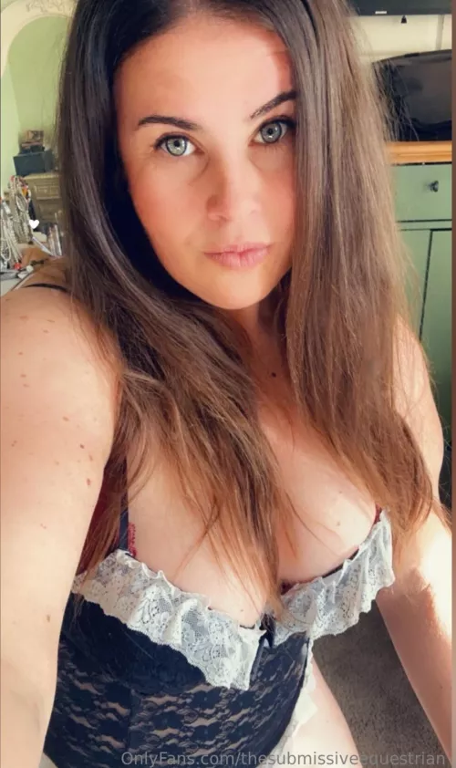 I’m no stick thin equestrian. I’m a milf with curves men love to grab onto.