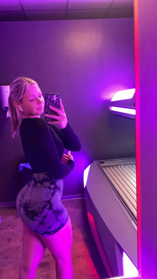 Is it better to get the tan before or after training 