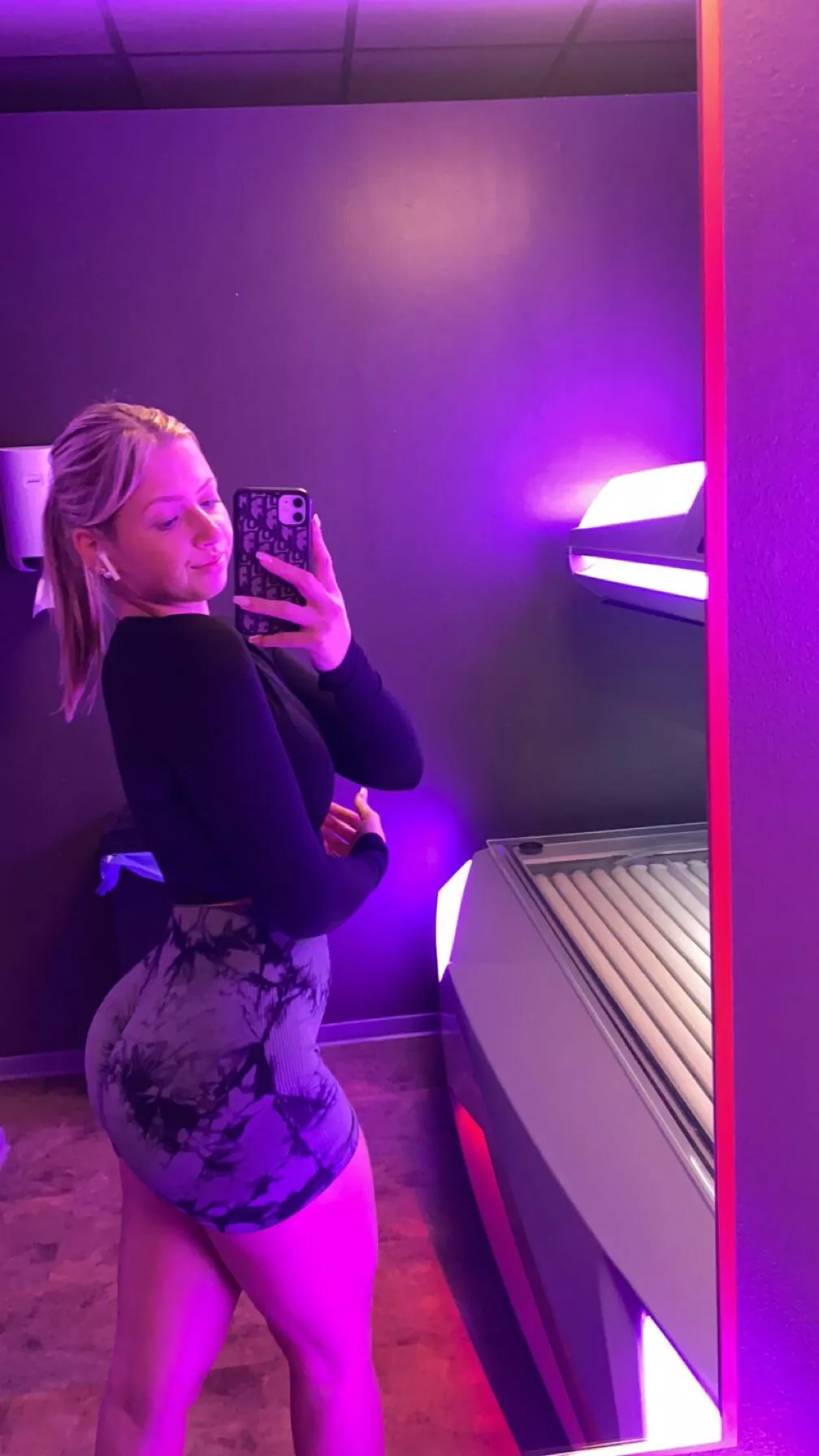 Is it better to get the tan before or after training 