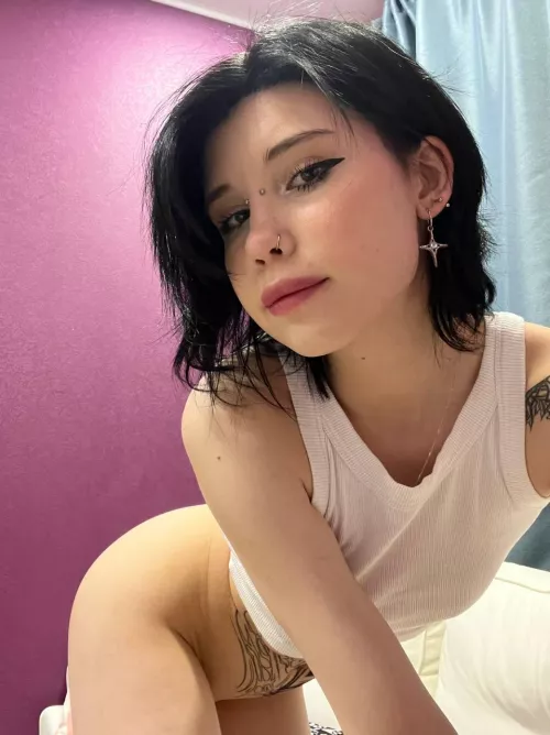 Ladies with black hair don't need panties