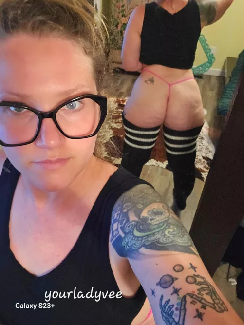 Mom's gotta have fun during the day with no kids around