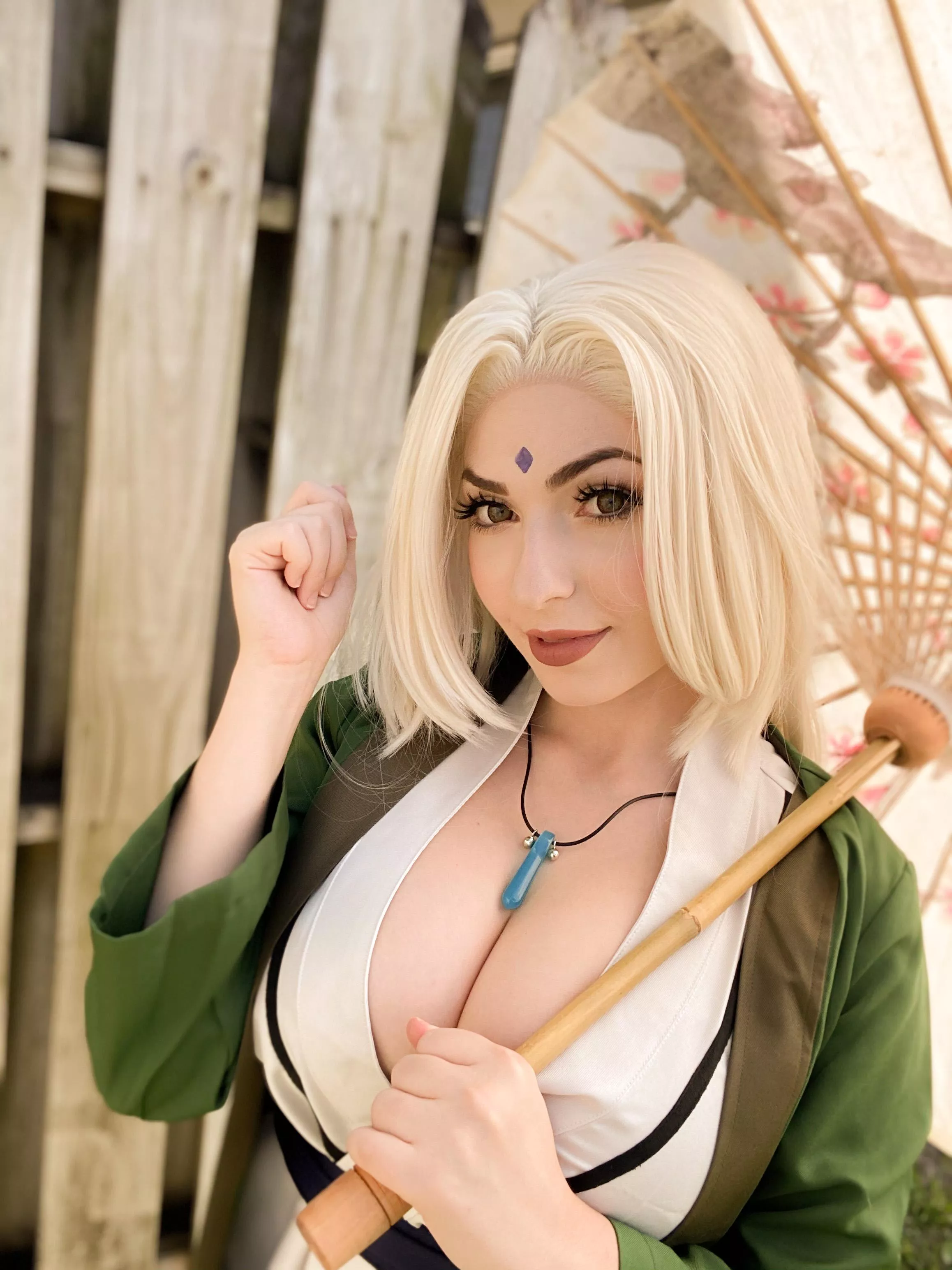 My Lady Tsunade Cosplay