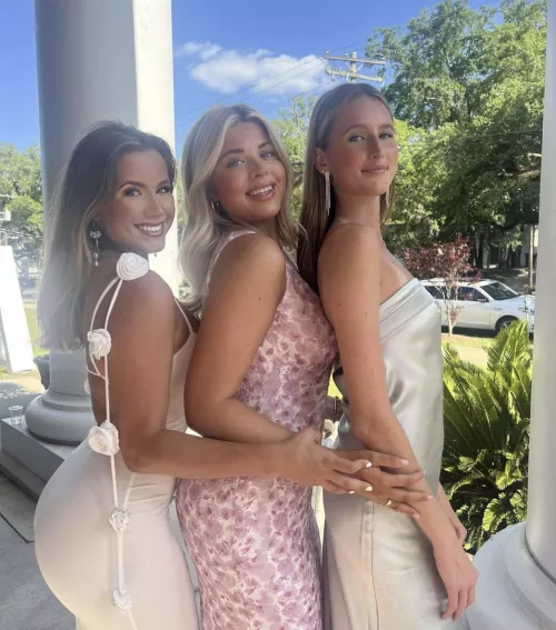 Pick a date for the wedding🥵