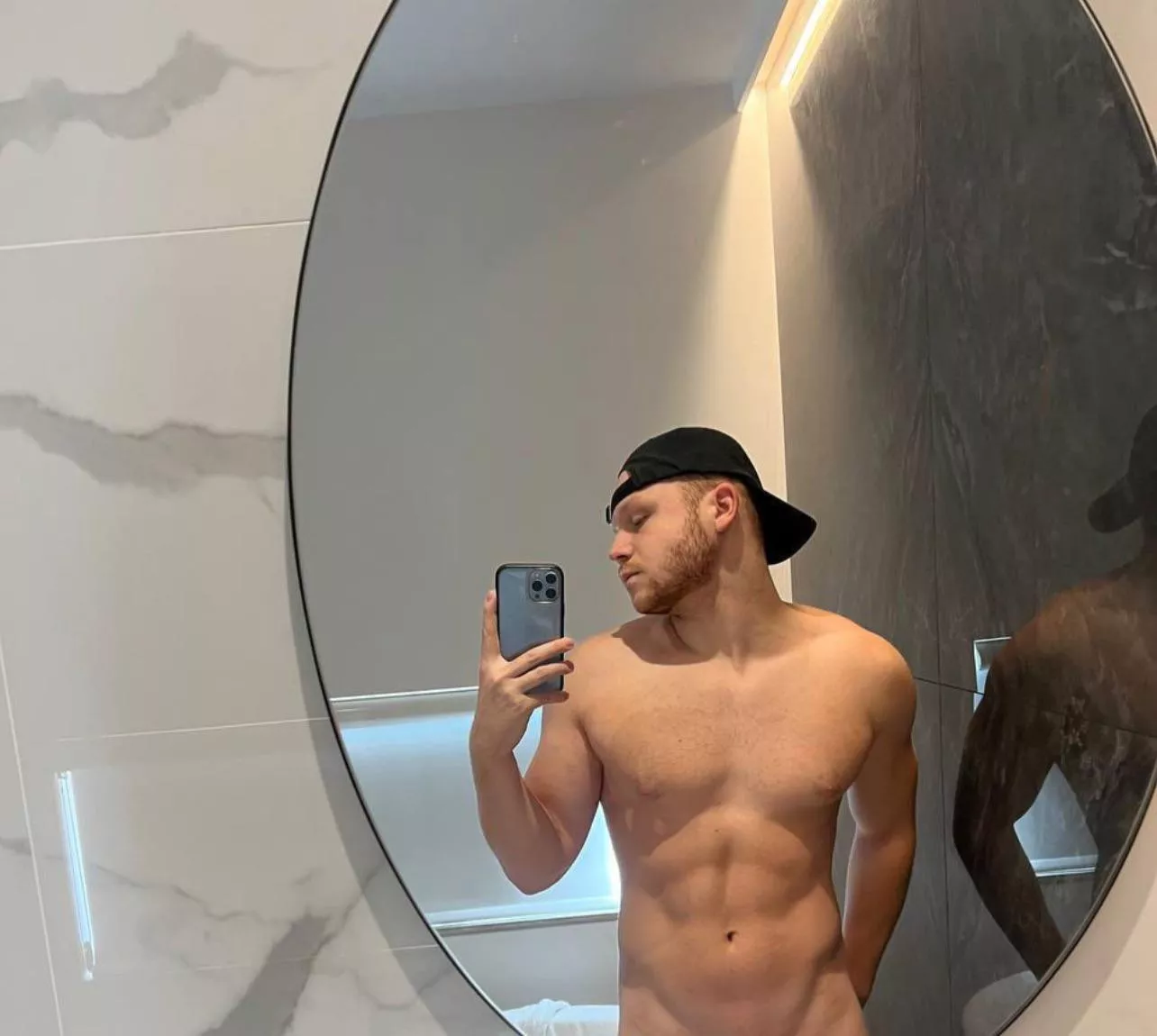 Who is searching for a boyfriend?