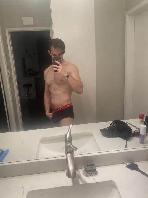 Anyone with bulge underwear kink ?