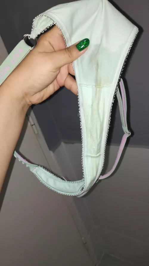 Can you describe their smell in only 3 words?