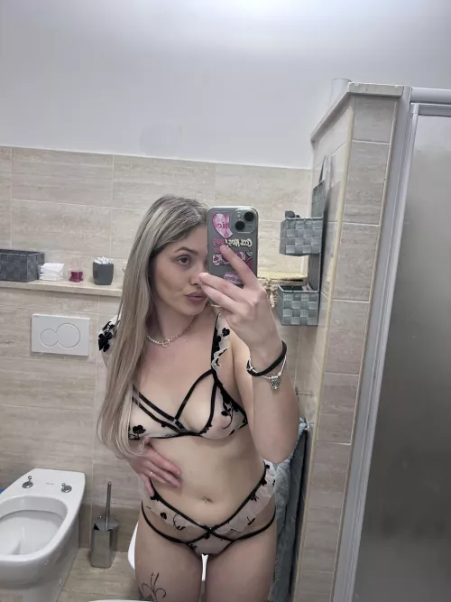 Come near me ,please