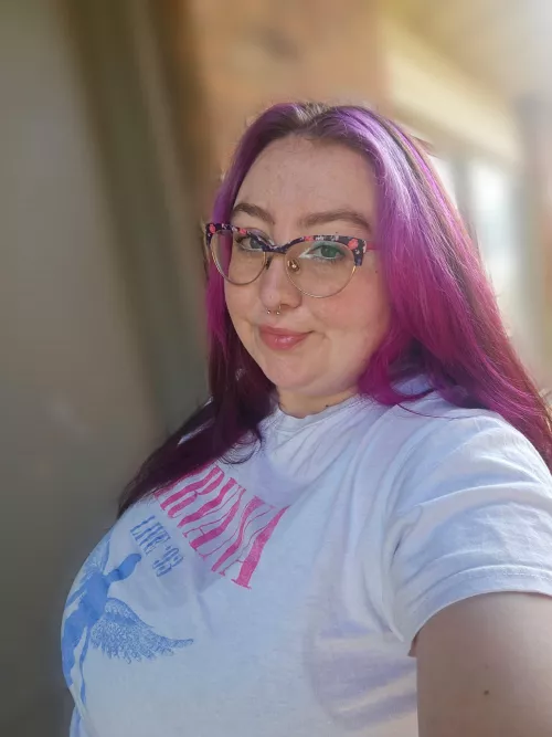 Happy Friday 💗 any weekend plans?