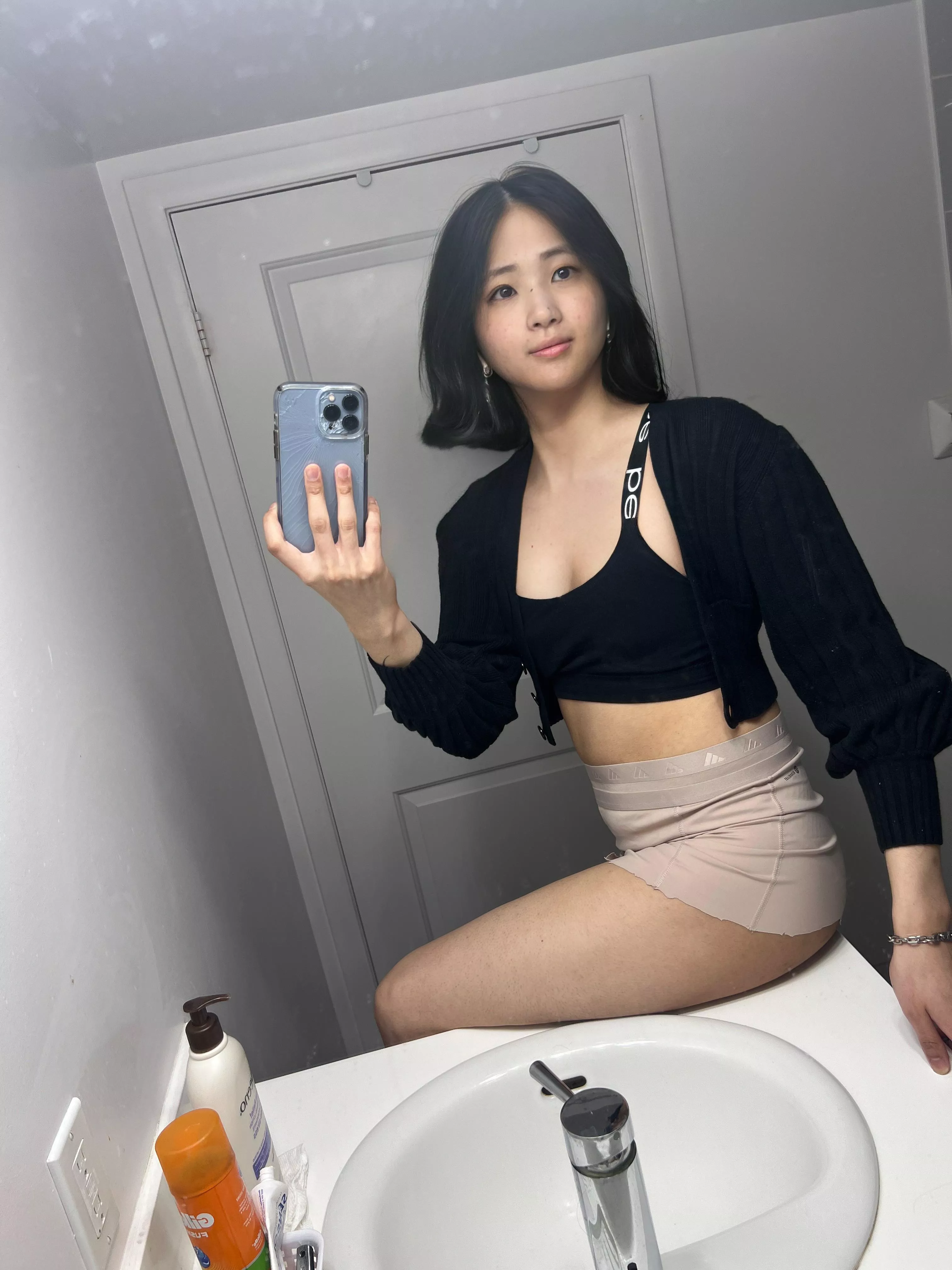 I want to be your favourite Asian sissy🤗🤗