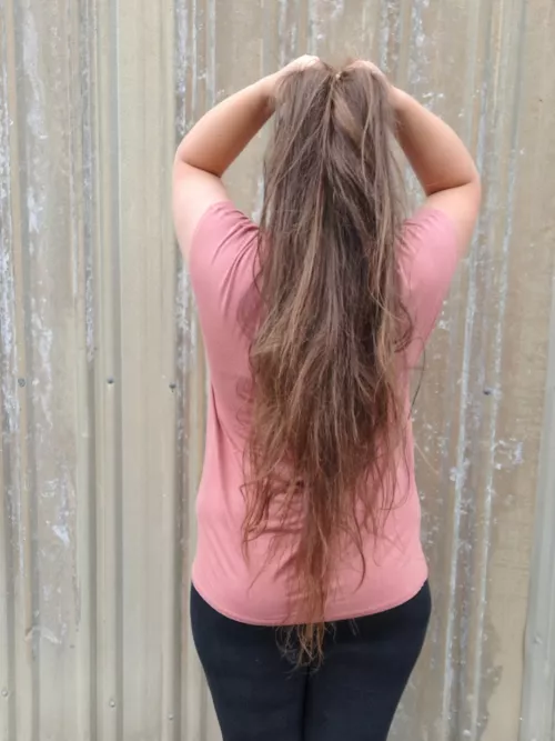 Love playing with my long hair 