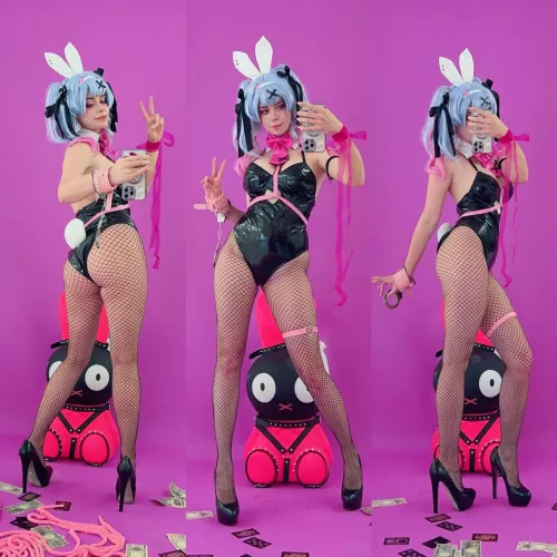 Rabbit Hole from [Hatsune Miku] by CaterpillarCosplay