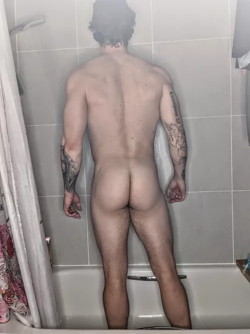 Steamy sessions 🦍