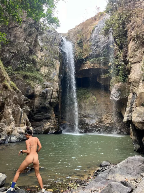 Untouched Waterfalls 🍑 💦 