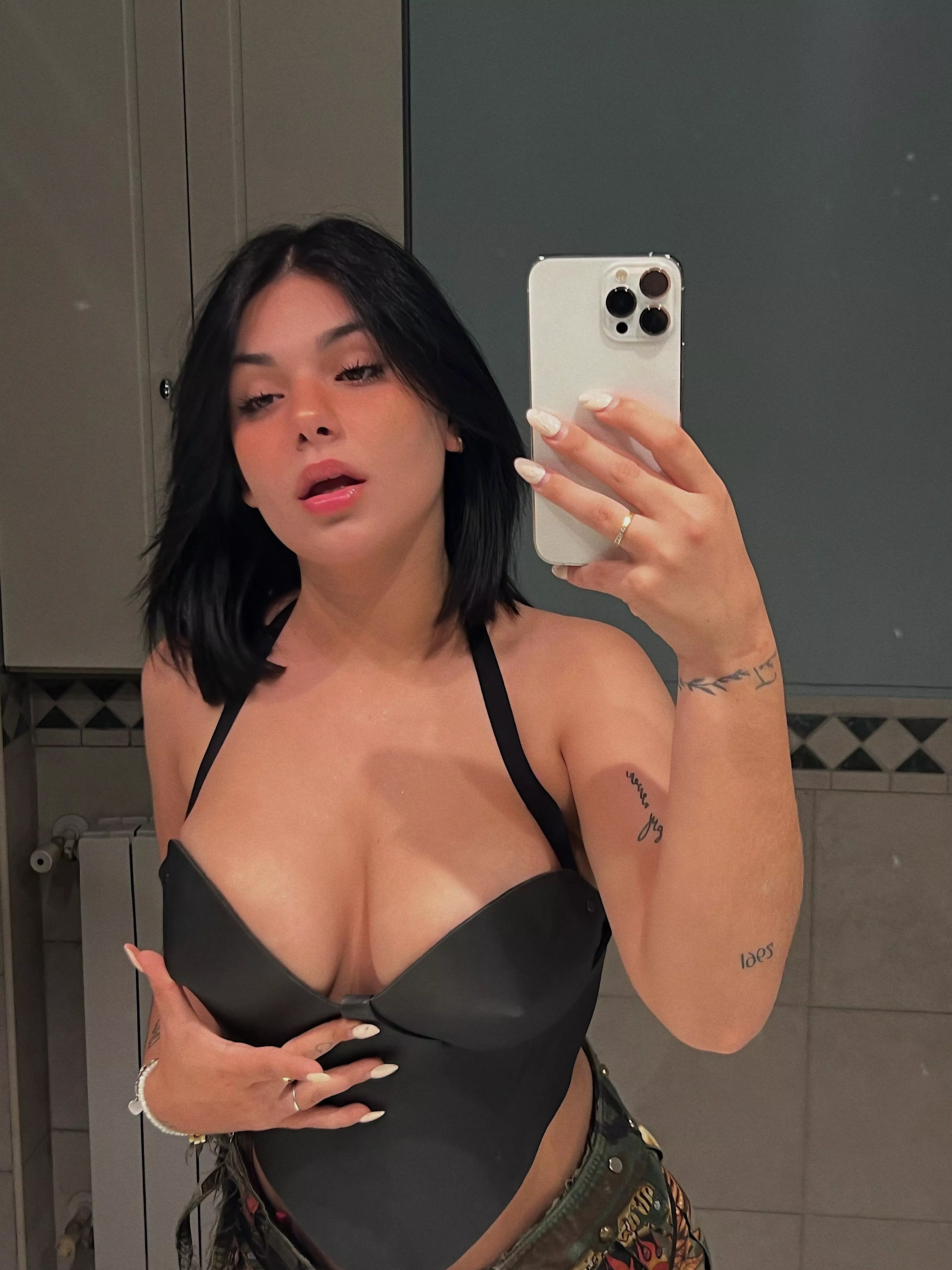 white nails with black clothes = the best combination