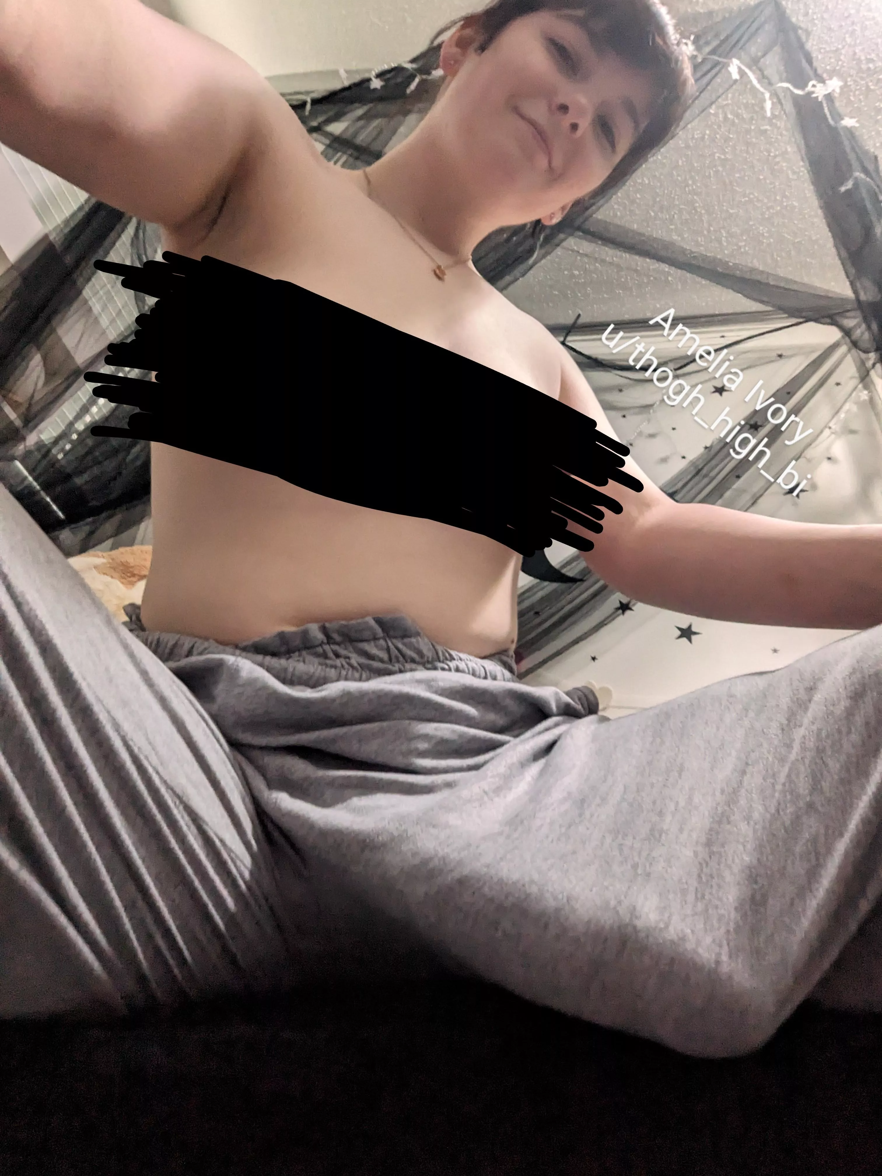 Do you like how the veins on my cock look in these sweatpants? 😇