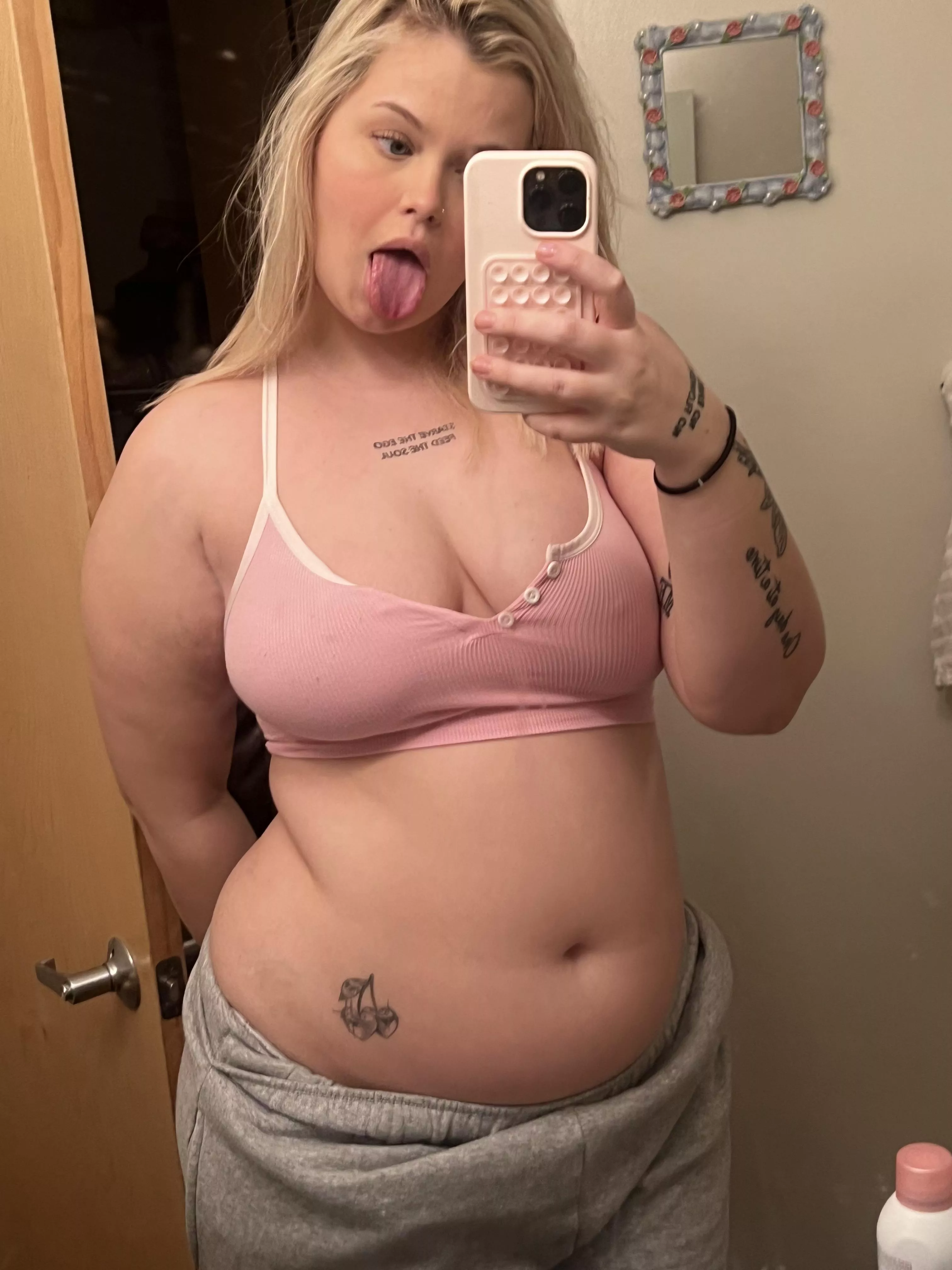 Do you like my fat body? 