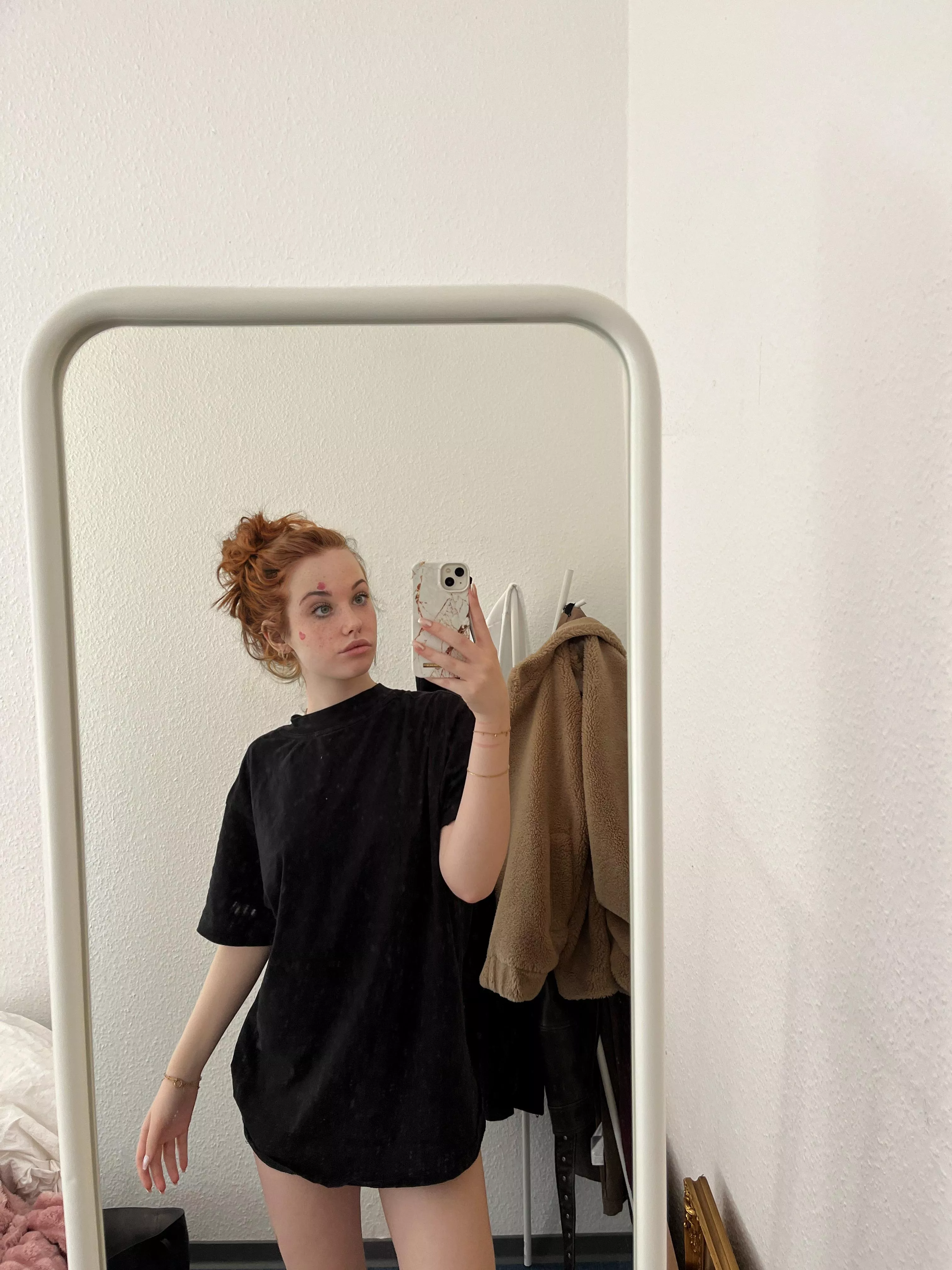 im finally 19 wanna take me ?