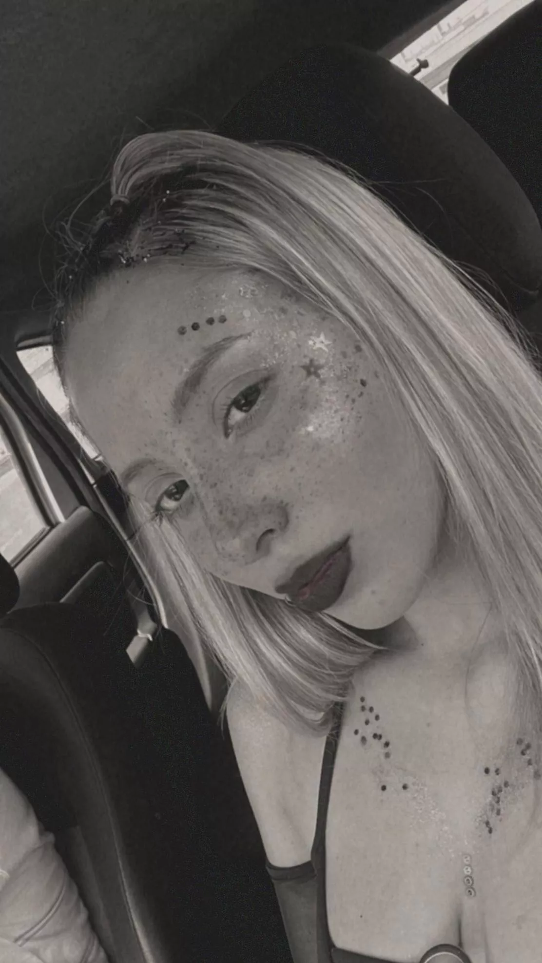 This cock requires some baby powder.