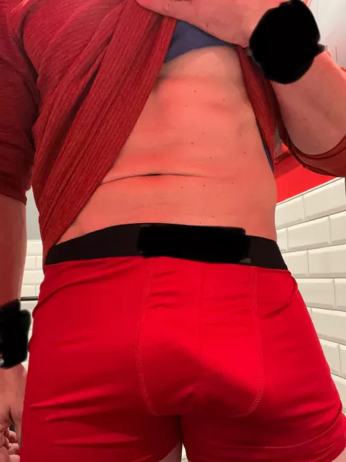 (41) Feeling extra thick this morning who wants to release him?