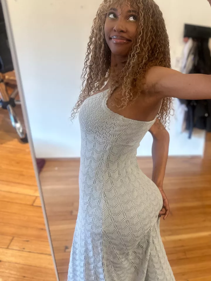 A mirror selfie in my favorite dress