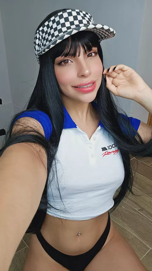 are u letting an 19 years old w no experience stay over if she asks u to?