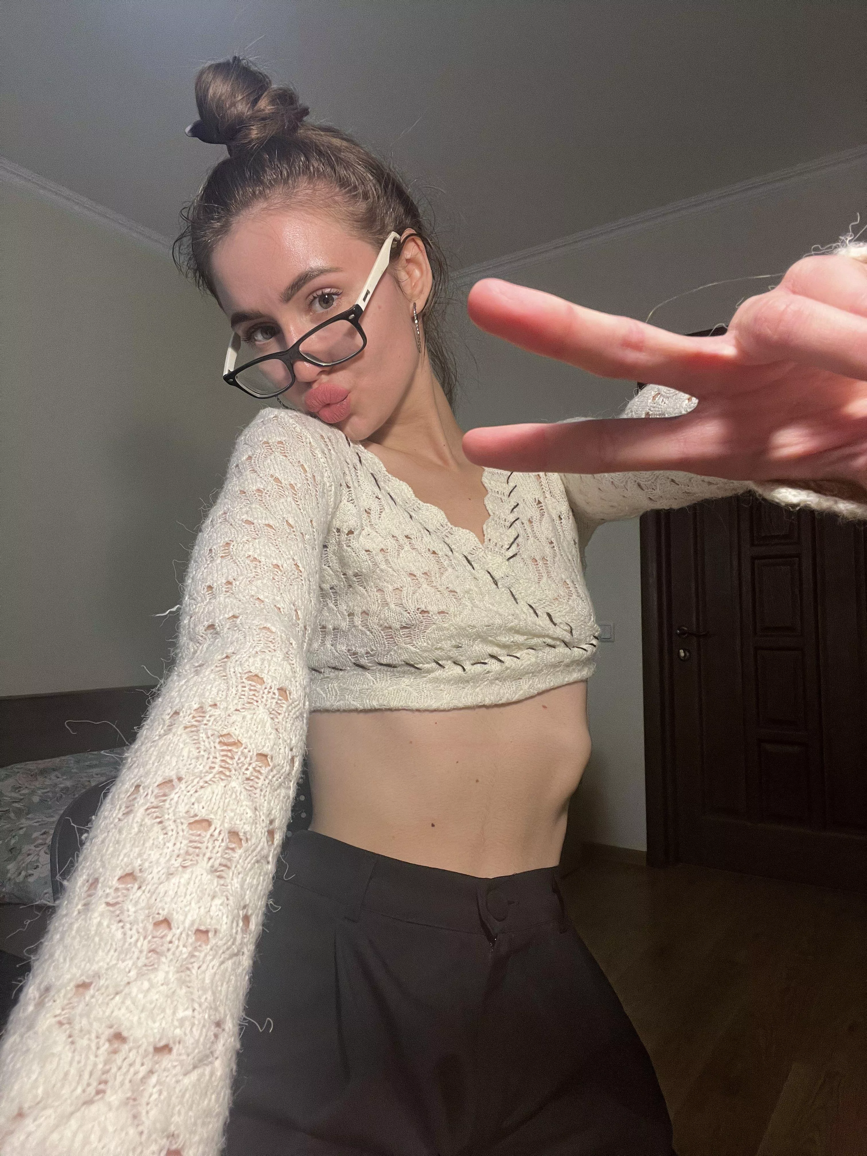 Big ribs on a small cutie 🥰