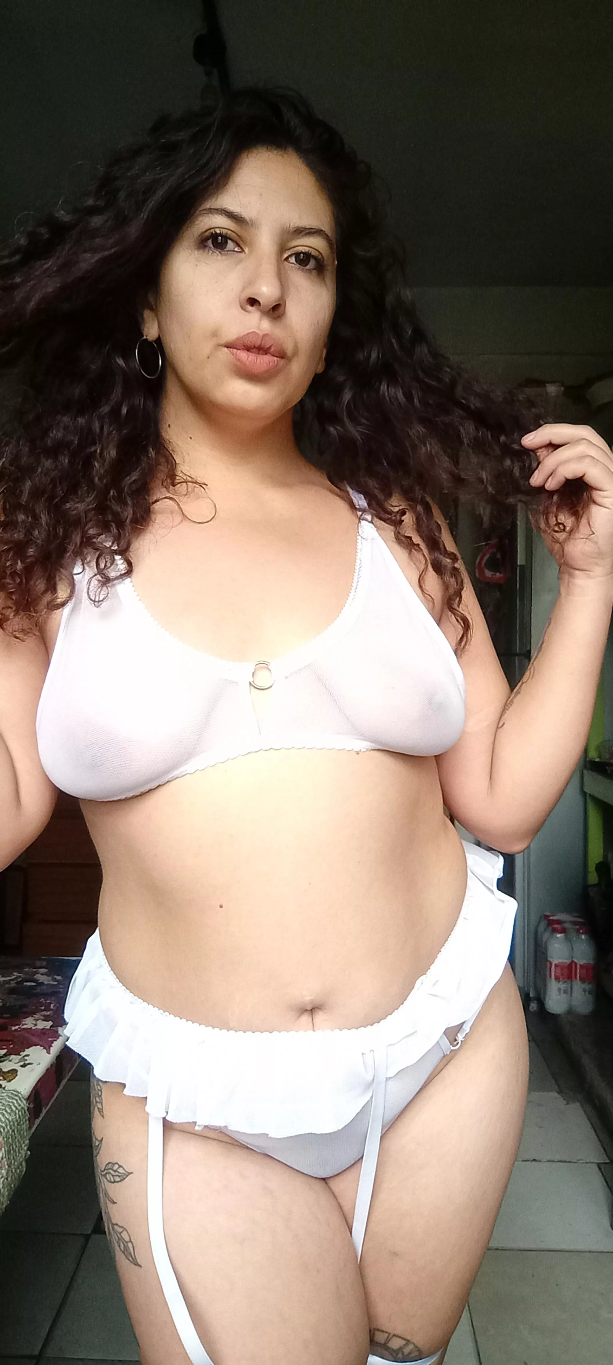 Do I give you a boner? Comment your age if so :)