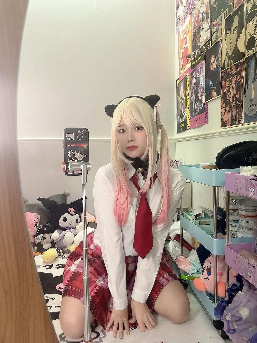 Do you like my outfit? :3