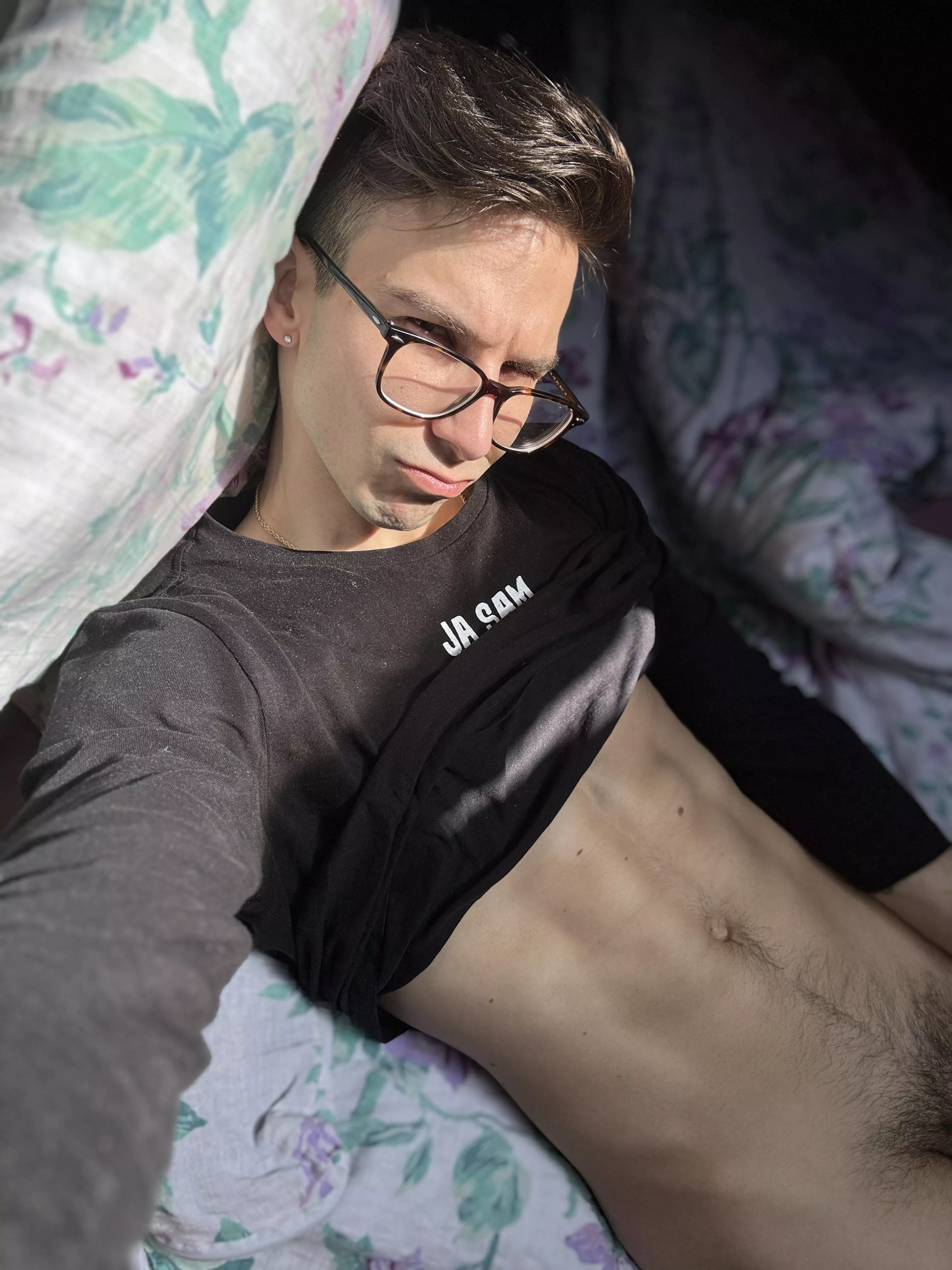 Do you like nerdy boys?😜