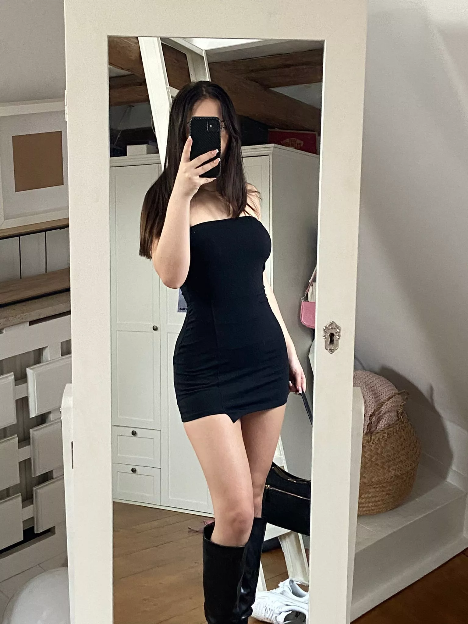 do you mind that i am 18 and into older me?